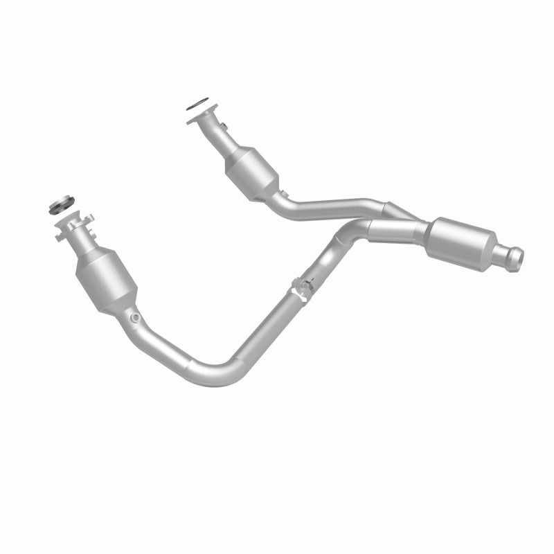 Magnaflow 14-15 Chevrolet Silverado 1500 Underbody 4.3L / 5.3L Direct-Fit Catalytic Converter Magnaflow