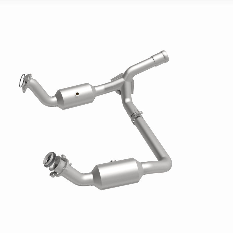 Magnaflow 19-20 GMC Sierra 1500 Single Underbody 4.3L/5.3L Direct Fit Catalytic Converter Magnaflow