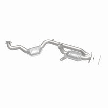 Load image into Gallery viewer, MagnaFlow Conv DF 95-97 Continental 4.6 front