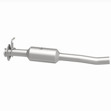 Load image into Gallery viewer, MagnaFlow 16-19 Ford F-650 V10 6.8L Underbody Direct Fit Catalytic Converter