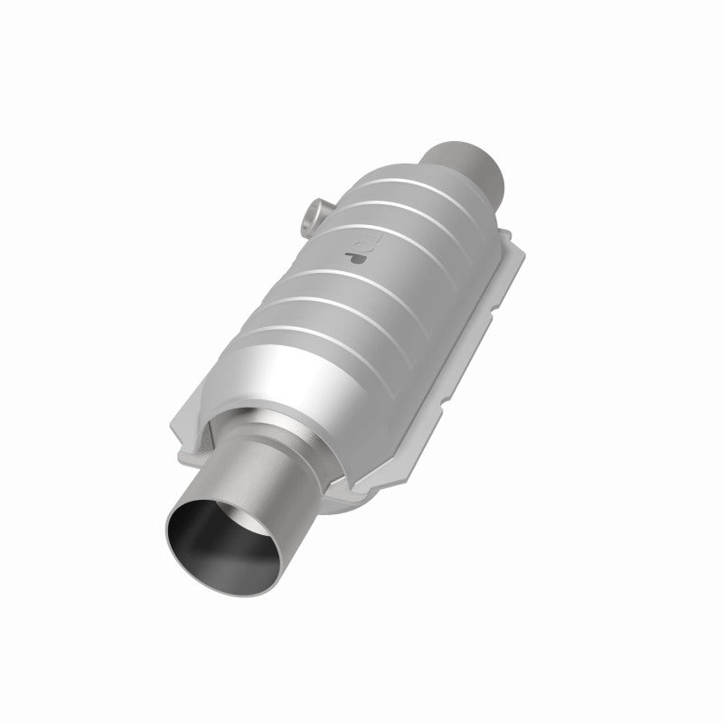 Magnaflow Conv Univ 2.50 OEM Angled O2 Magnaflow