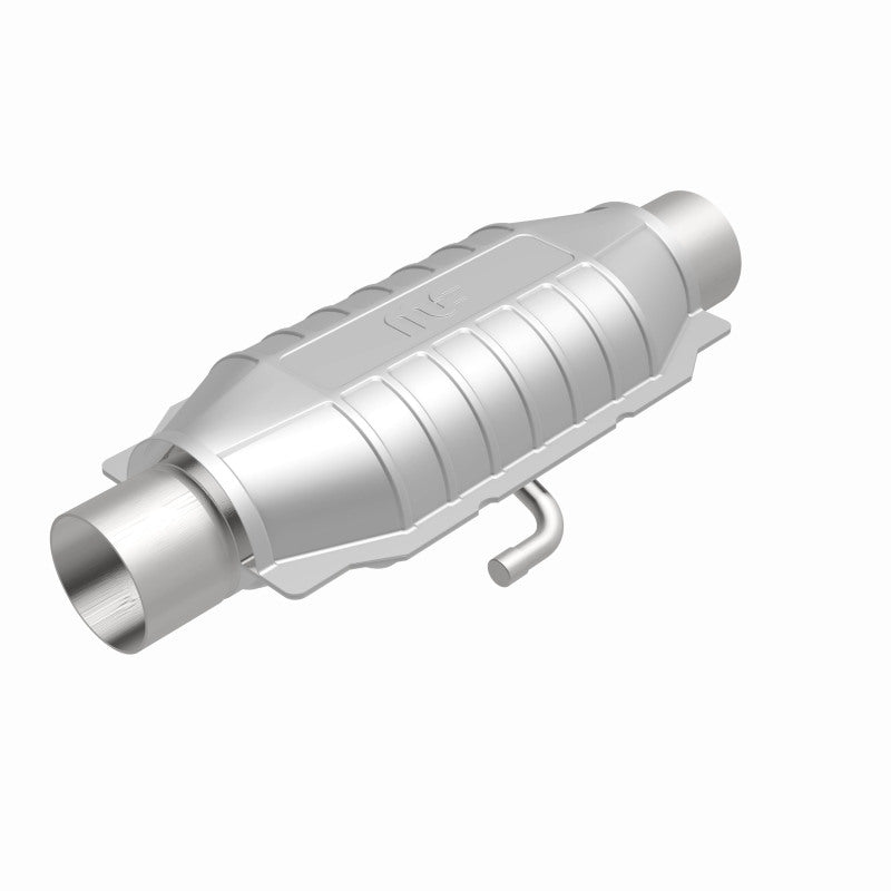 MagnaFlow Conv Universal 2.25in Inlet/Outlet Center/Center Oval Magnaflow