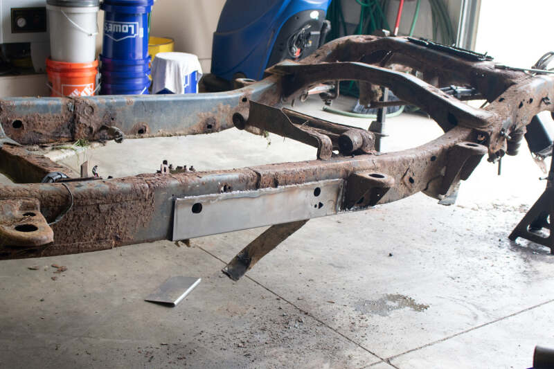 Rust Buster 02-09 Chevy Trailblazer / GMC Envoy Center Frame Section - Right