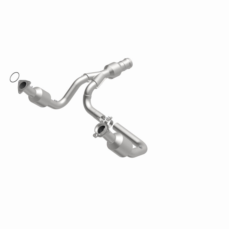 MagnaFlow Converter Direct Fit 2015 GMC Yukon XL V8 6.2L Magnaflow