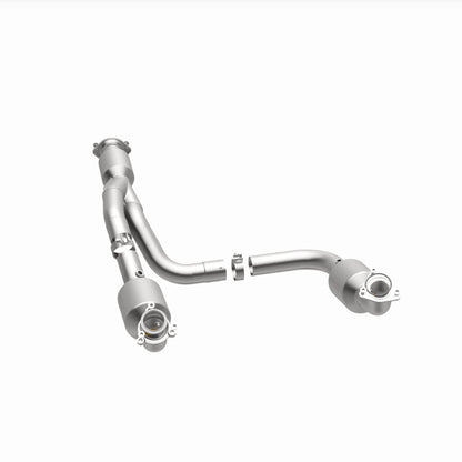 Magnaflow 12-20 Chevrolet Express 4500 Underbody 6.0L Direct Fit Catalytic Converter Magnaflow