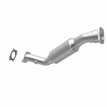 Load image into Gallery viewer, Magnaflow Conv DF 07-08 Buick Lucerne 3.8L