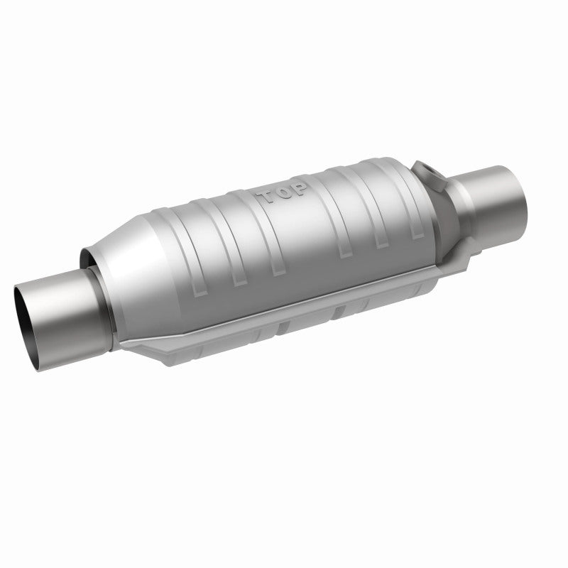 Magnaflow Conv Univ 2.25 1/O2 CA Magnaflow