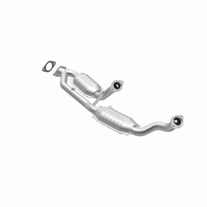 Magnaflow 99-00 Ford Windstar 3.0L Direct Fit Converter Magnaflow