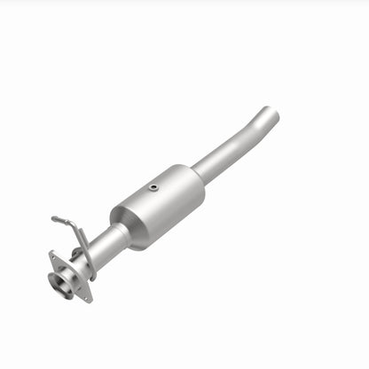 MagnaFlow 16-19 Ford F-650 V10 6.8L Underbody Direct Fit Catalytic Converter Magnaflow