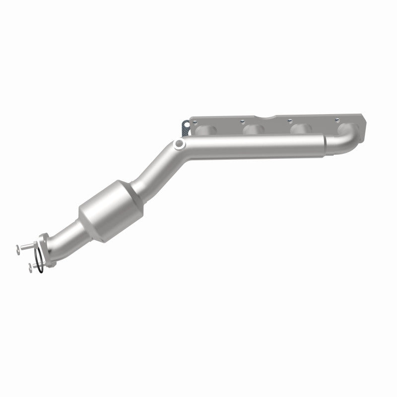 MagnaFlow Conv DF Infiniti/Nissan Truck 8 5.6L P/S Manifold  (49 State)