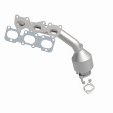 Load image into Gallery viewer, Magnaflow Conv DF 2007-2009 Sorento 3.3 3.8 L Manifold