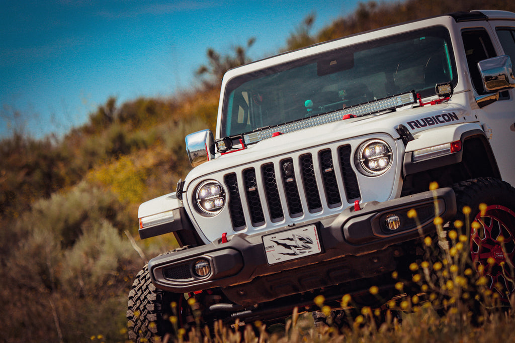 AlphaRex 18-23 Jeep Wrangler JL/Gladiator JT NOVA-Series LED Projector Headlights Alpha-black - 880867