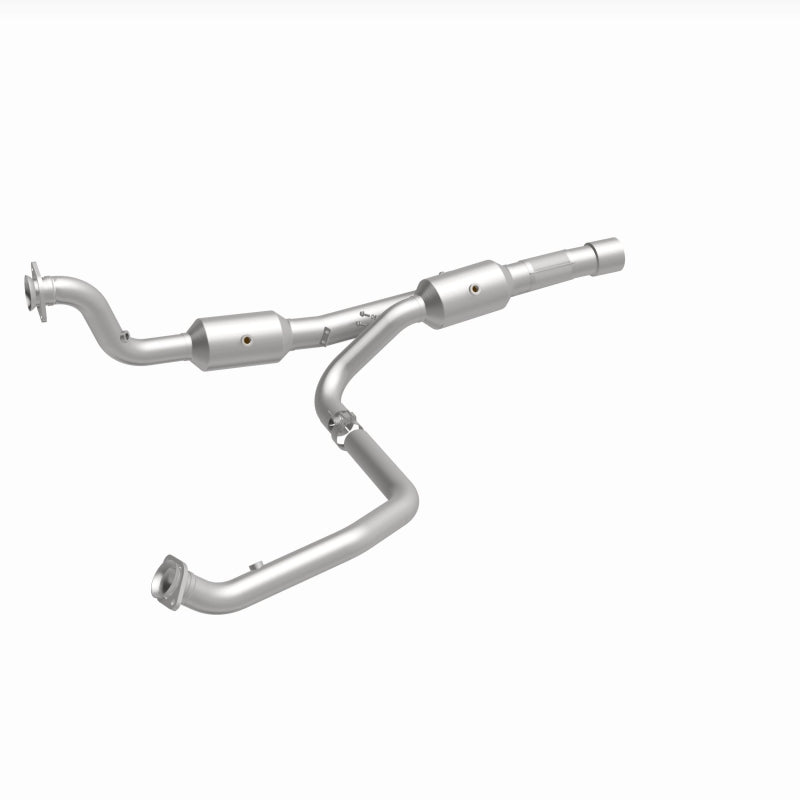 Magnaflow 14-18 2500 V8 6.4 OEM Underbody Direct Fit Converter Magnaflow