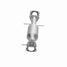 Load image into Gallery viewer, MagnaFlow California Grade Catalytic Converter Direct Fit 96-97 GMC Sonoma / Chevrolet S10