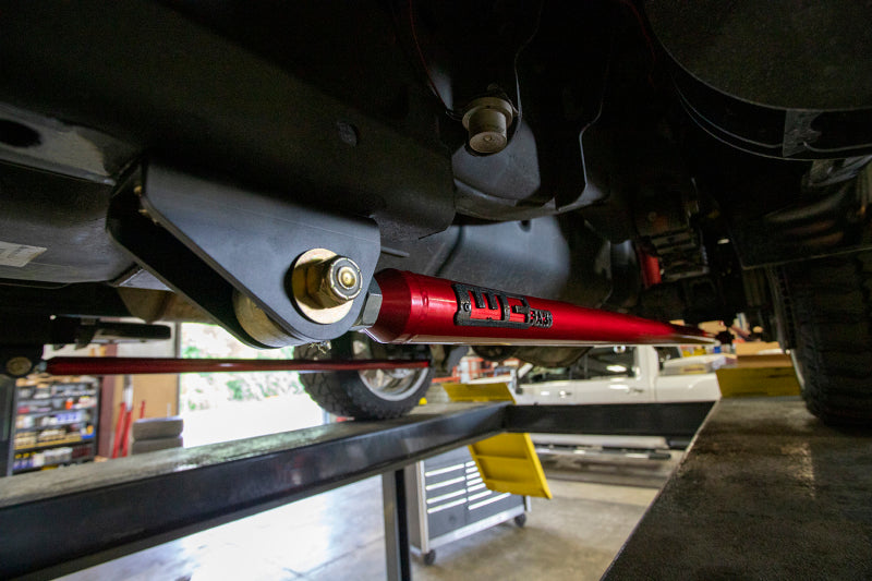 Wehrli 20-24 Chevy & GMC Duramax RCLB/CCSB/ECSB 60in. Traction Bar Kit - Candy Red - WCF100826-CR