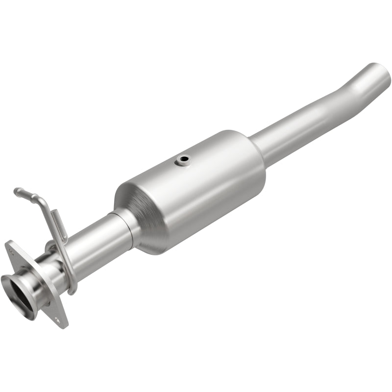 MagnaFlow 16-19 Ford F-650 V10 6.8L Underbody Direct Fit Catalytic Converter Magnaflow