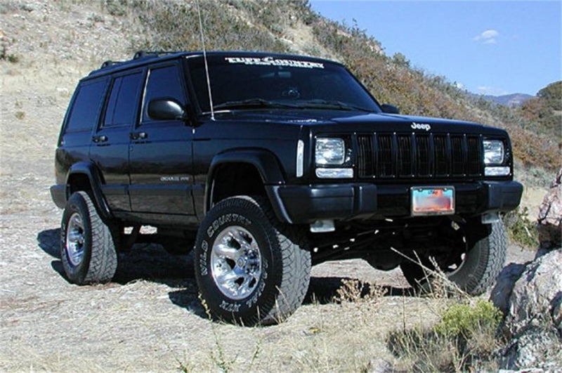 Tuff Country 87-01 Jeep Cherokee 4x4 3.5in Lift Kit with Rear Leaf Springs (SX6000 Shocks)