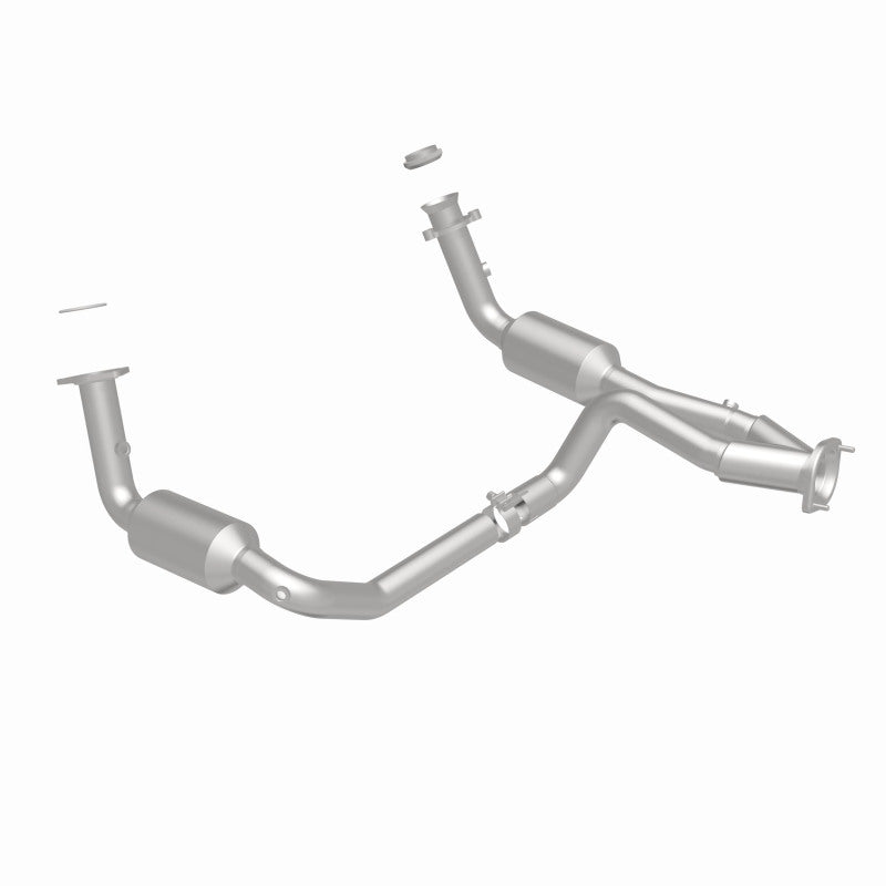 MagnaFlow Conv Direct Fit OEM 2005 GMC Sierra/Chevrolet Silverado 1500/Cadillac Escalade Underbody Magnaflow