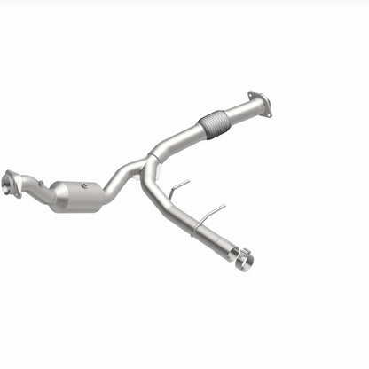 Magnaflow 18-21 Ford Expedition Right Underbody 3.5L Direct Fit Catalytic Converter Magnaflow