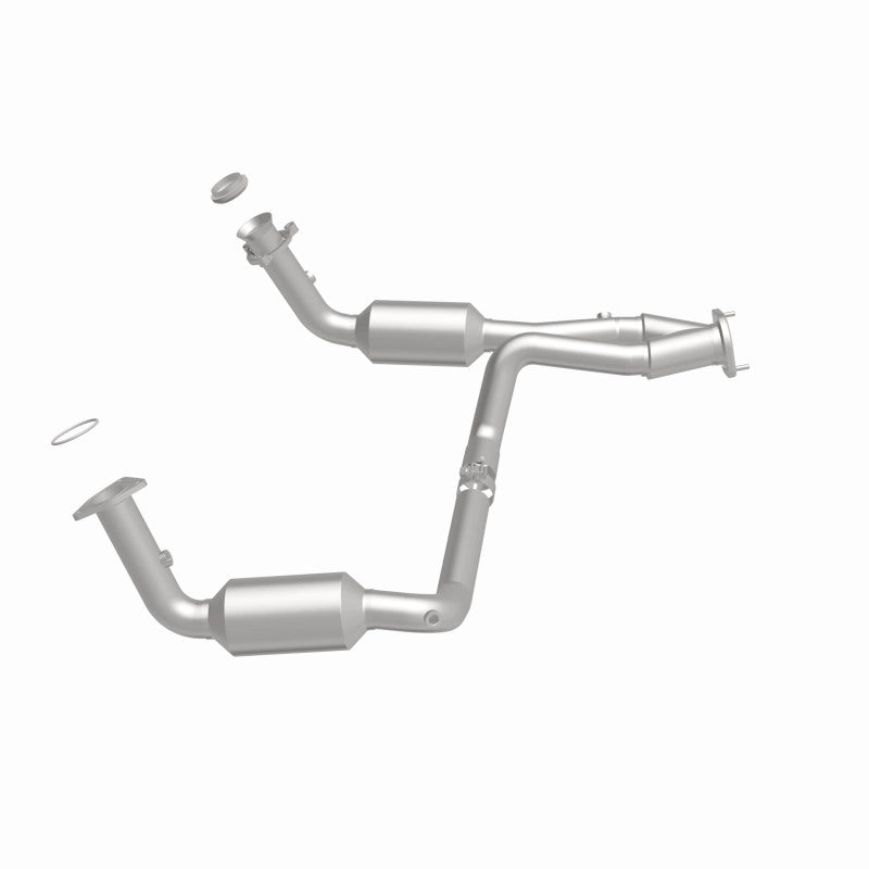 MagnaFlow Conv Direct Fit OEM 2005 GMC Sierra/Chevrolet Silverado 1500/Cadillac Escalade Underbody Magnaflow