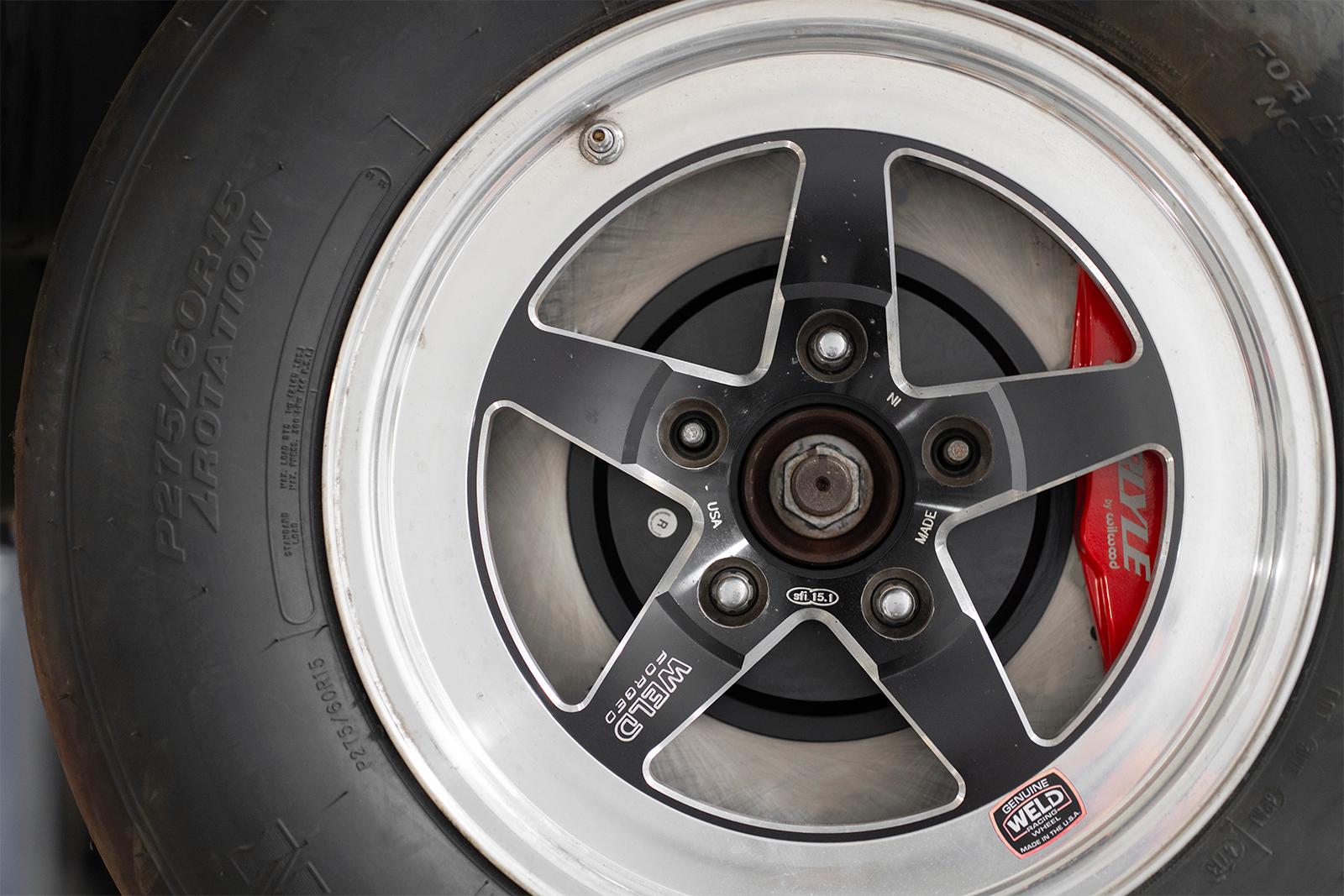 BMR DBK551 15 inch conversion brake kit with solid rotors and red calipers Corvette C5 C6