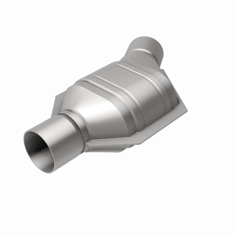 MagnaFlow Conv Univ 2.25in Inlet/Outlet Angled Offset/Center Calif OBDII Magnaflow