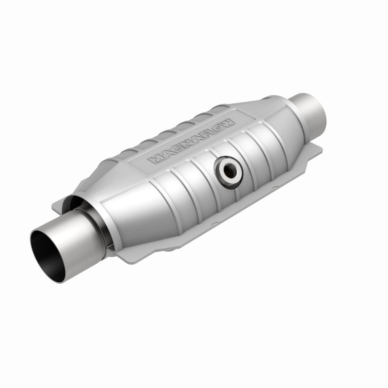 Magnaflow Conv Univ 2.50 Mid O2 Rear Magnaflow