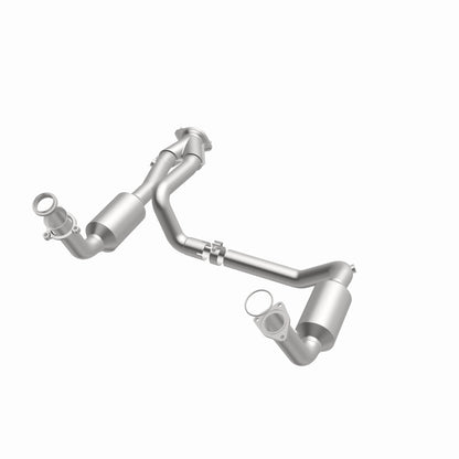 MagnaFlow Conv Direct Fit OEM 2005 GMC Sierra/Chevrolet Silverado 1500/Cadillac Escalade Underbody Magnaflow