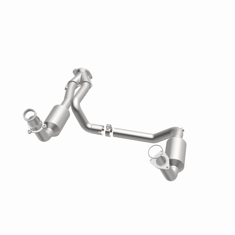MagnaFlow Conv Direct Fit OEM 2005 GMC Sierra/Chevrolet Silverado 1500/Cadillac Escalade Underbody Magnaflow