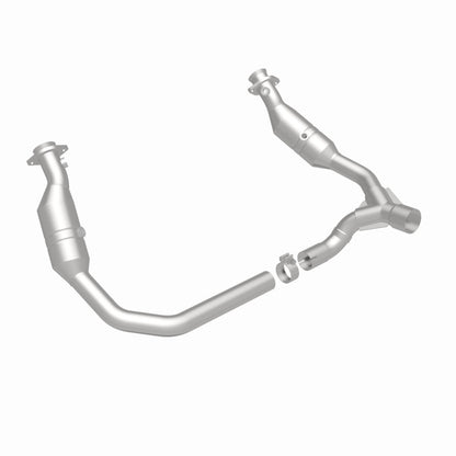 MagnaFlow Conv Direct Fit 06-07 Ram 1500 4.7L Underbody Magnaflow