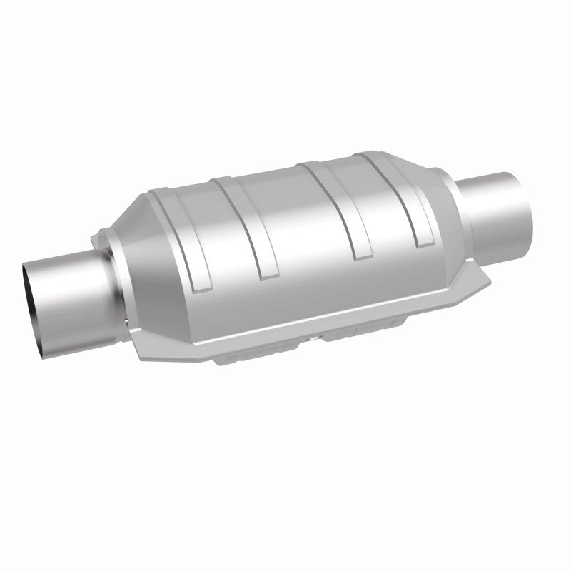 MagnaFlow Conv Univ 2.25 inch Inlet/Outlet Center/Center Oval (CA OBDII) Magnaflow