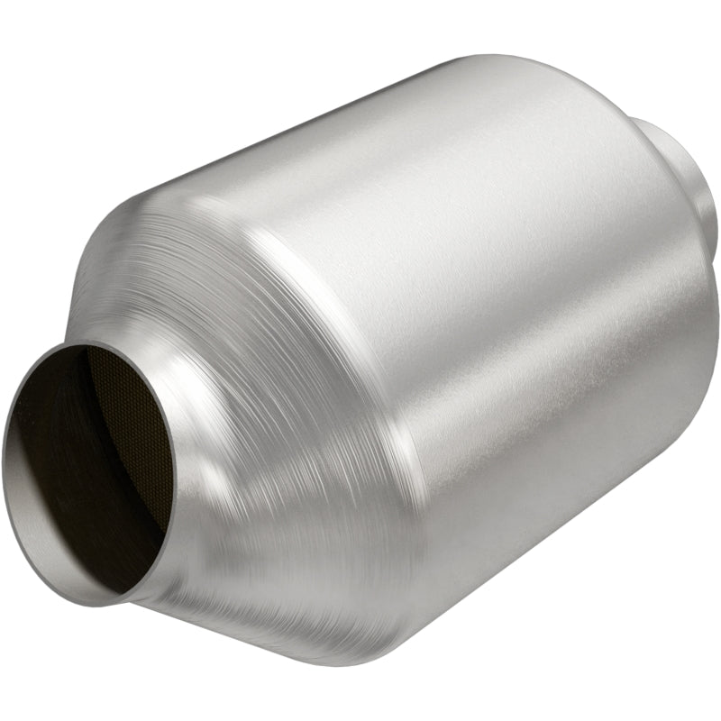 Magnaflow Conv Uni CA 2.50in./2.50in. Straight/Angle Direct Fit Converter Magnaflow