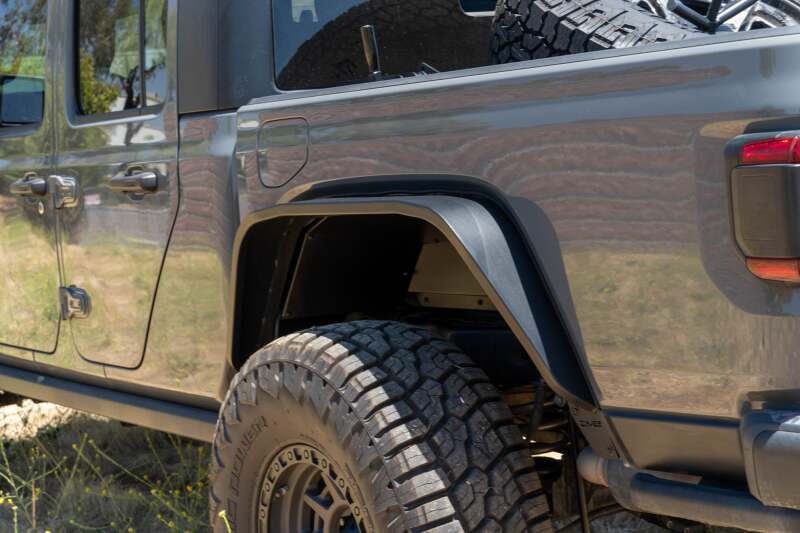 DV8 Offroad 20-24 Jeep Gladiator JT Rear Inner Fender Liners - Satin Black
