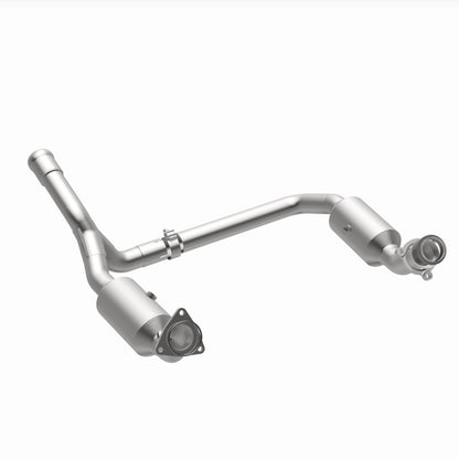 Magnaflow 19-20 GMC Sierra 1500 Single Underbody 4.3L/5.3L Direct Fit Catalytic Converter Magnaflow