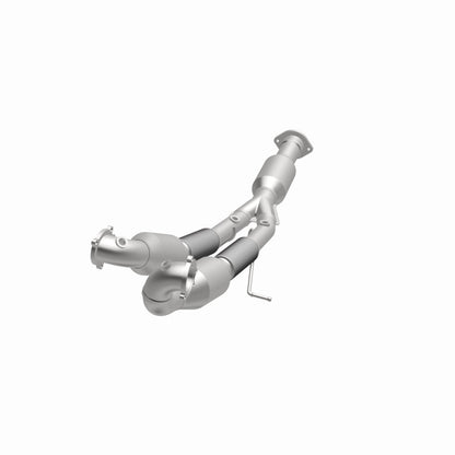 Magnaflow 02-05 S80 2.9 L Underbody Direct Fit Converter Magnaflow