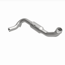 Load image into Gallery viewer, Magnaflow 05-06 Lincoln Navigator 5.4L Direct Fit Catalytic Converter - Passenger Side