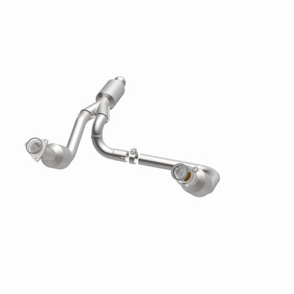 Magnaflow 14-15 Chevrolet Silverado 1500 Underbody 4.3L / 5.3L Direct-Fit Catalytic Converter Magnaflow