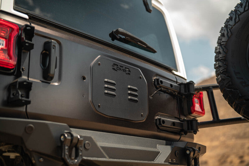 DV8 18-25 Jeep Wrangler JL Body Mounted Tire Carrier