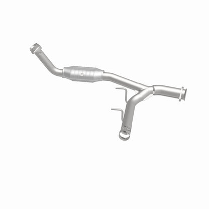 MagnaFlow Conv DF 03-05 Ford Expedition/05-06 Lincoln Navigator 5.4L P/S Magnaflow