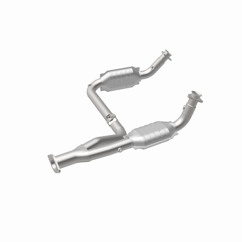 MagnaFlow Conv DF 00-01Tahoe/Yukon V8 5.7L Magnaflow