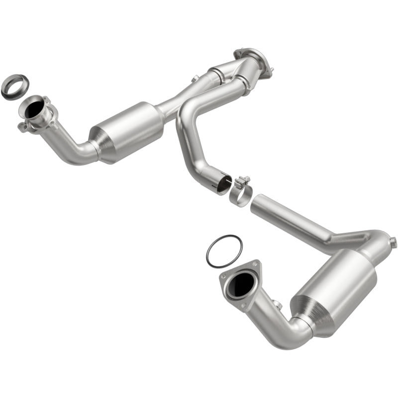 MagnaFlow Conv Direct Fit OEM 2005 GMC Sierra/Chevrolet Silverado 1500/Cadillac Escalade Underbody Magnaflow