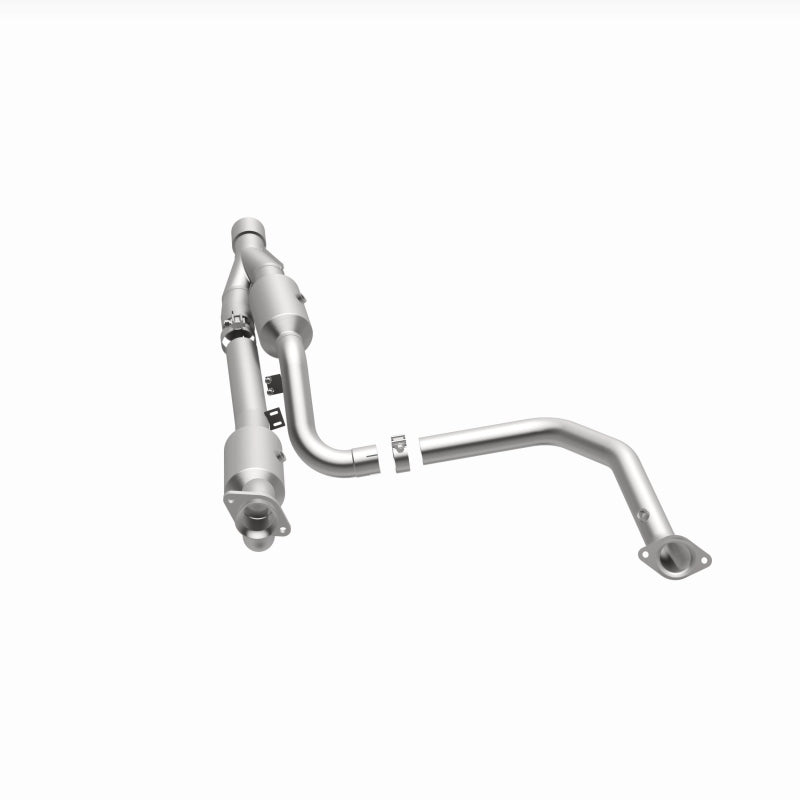 Magnaflow 14-18 2500 V8 6.4 OEM Underbody Direct Fit Converter Magnaflow