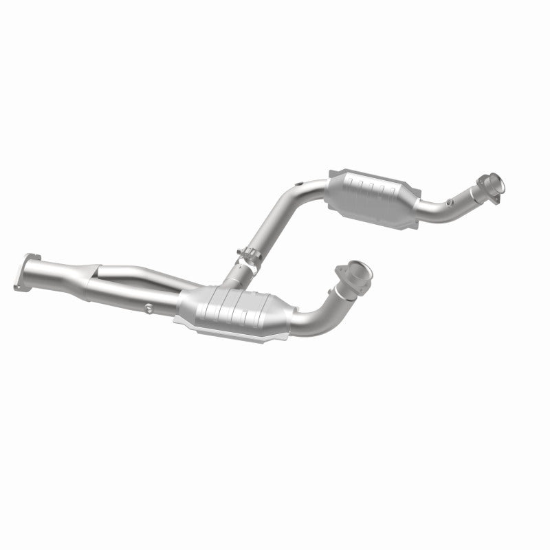 MagnaFlow Conv DF 00-01Tahoe/Yukon V8 5.7L Magnaflow