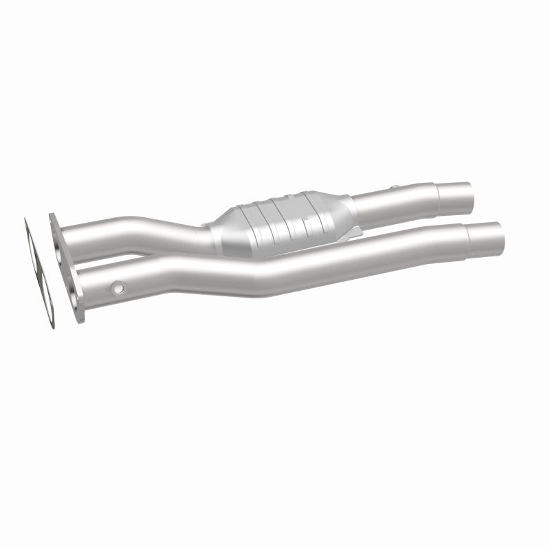 Magnaflow 96-99 Chevy C2500 Suburban 7.4L Direct Fit Converter Magnaflow