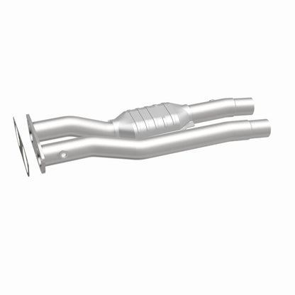 Magnaflow 96-99 Chevy C2500 Suburban 7.4L Direct Fit Converter Magnaflow