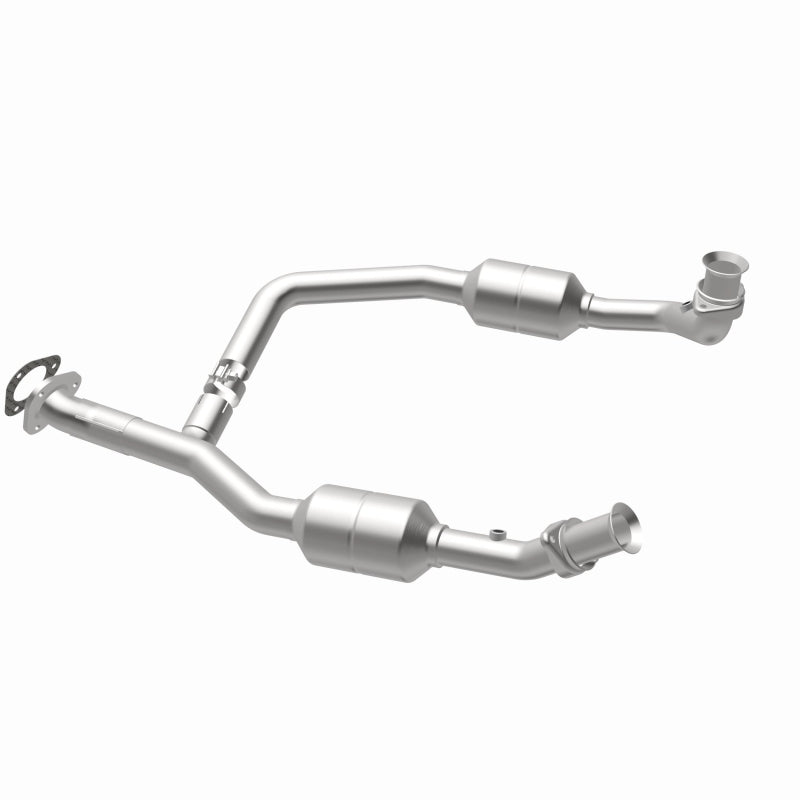 Magnaflow 2003 Ford E-350 Super Duty 5.4L Direct Fit Converter Magnaflow