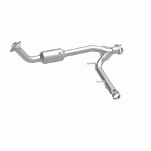 Load image into Gallery viewer, MagnaFlow Conv Direct Fit 05-06 Lincoln Navigator 5.4L w/ 3in Main Piping