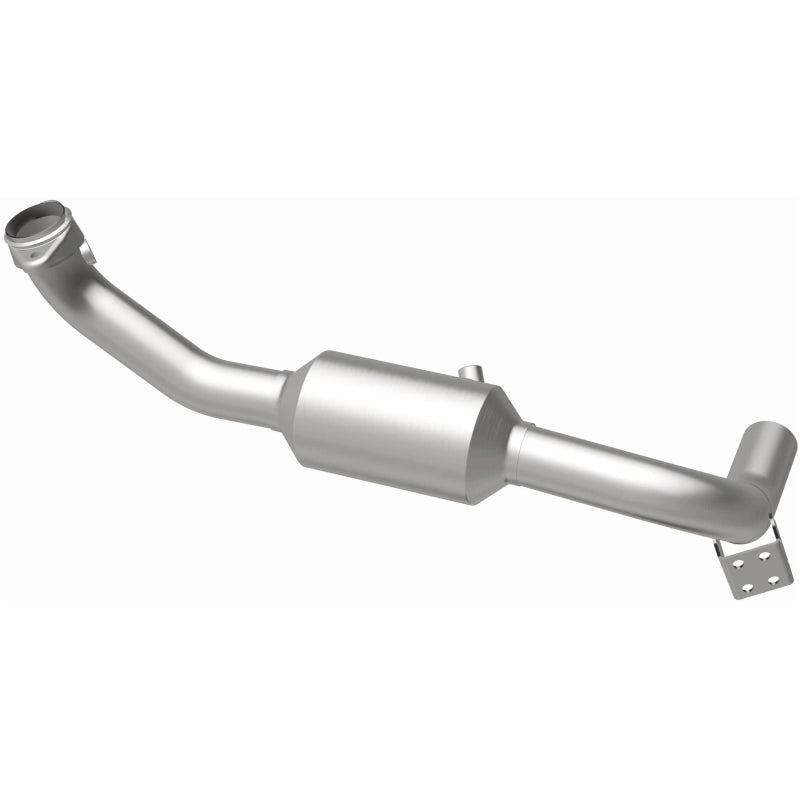 Magnaflow 2005 Lincoln Navigator 5.4L Direct Fit Converter Magnaflow