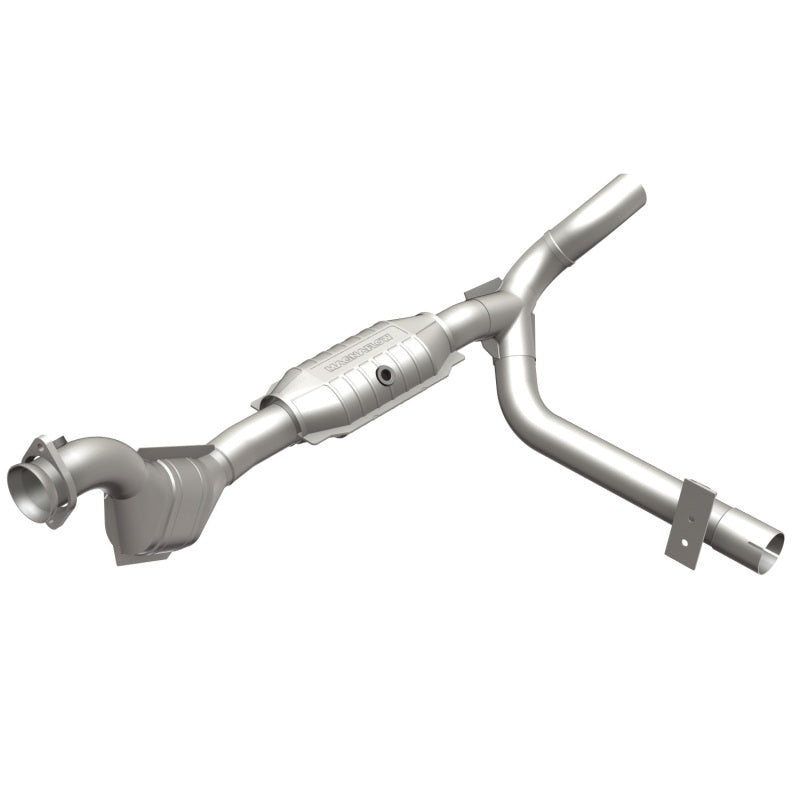 MagnaFlow Conv DF 01 Ford Trucks 4.6L Magnaflow