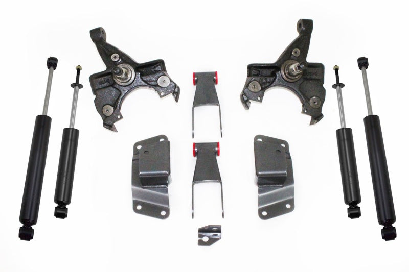 MaxTrac 92-98 GM C1500/2500 2WD Standard Cab 5/6 Lug 2in/4in Lowering Spindle Kit